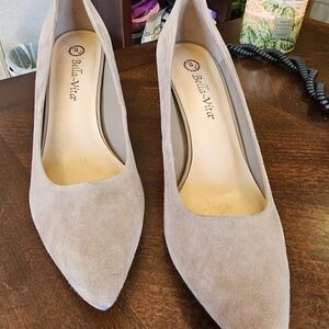 Bella Vita Women's Tan Suede Pumps